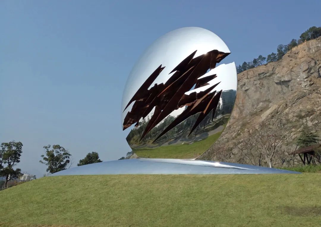 清华美院副教授冯崇利作品入选丝路之梦2020中国民勤第三届沙漠雕塑