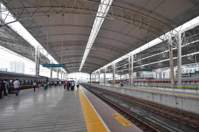对于郑州而言,郑州北站的存在确实带动了当地的国民经济发展,自从改革