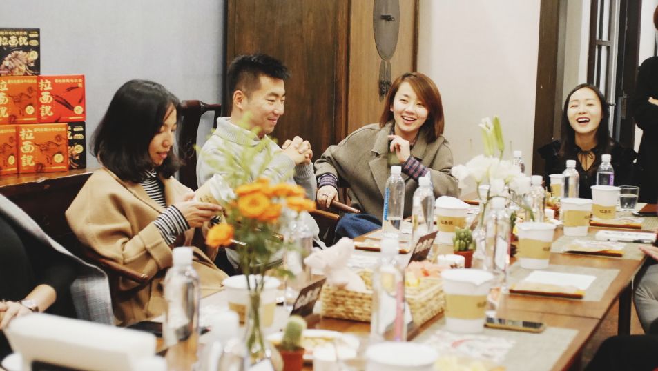 90后小姑娘创业一年卖掉25亿拉面还上了福布斯榜