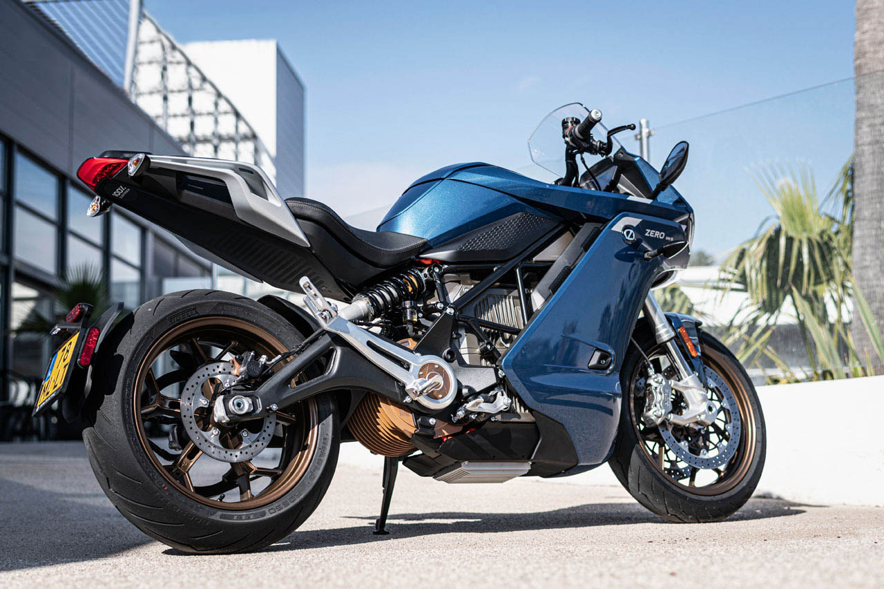 zero首款电动跑车 sr/s外媒试驾测评