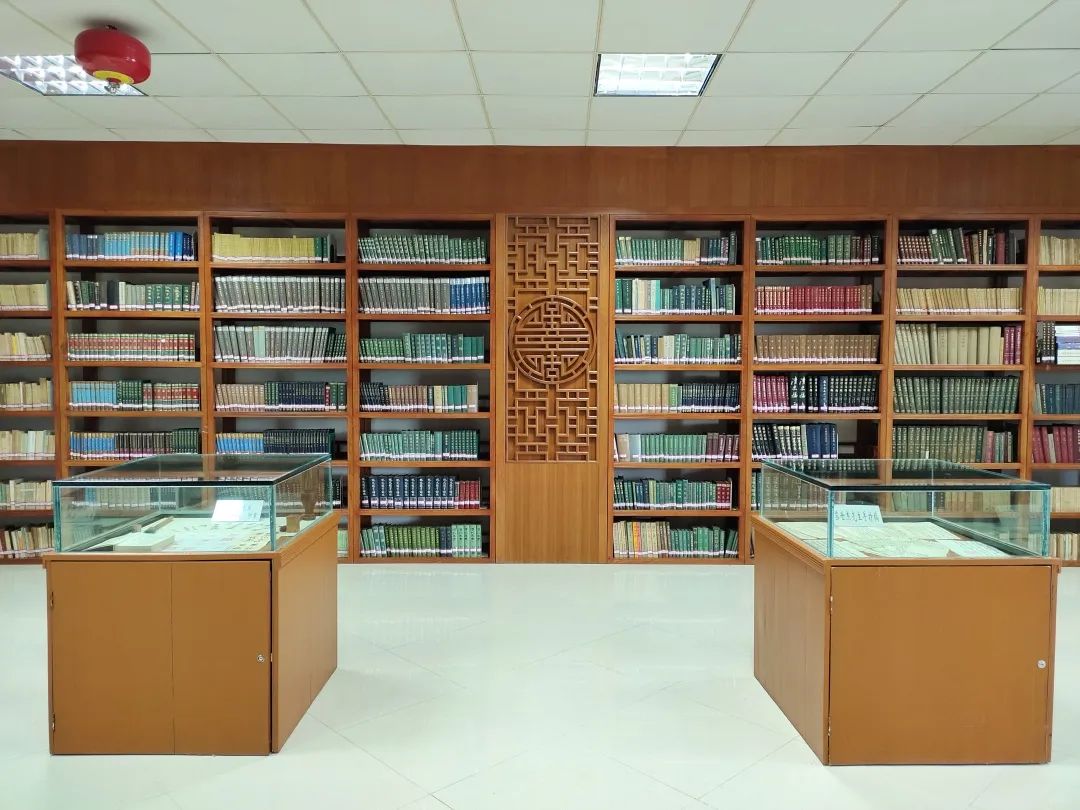 四会市图书馆珍贵古籍鉴赏百年无残页故纸有遗香让书写在古籍里的文字