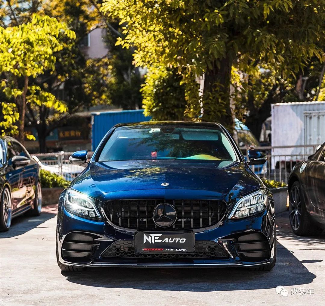 玩车路上永远孜孜不倦,壕气车主改装奔驰 c260l 案例