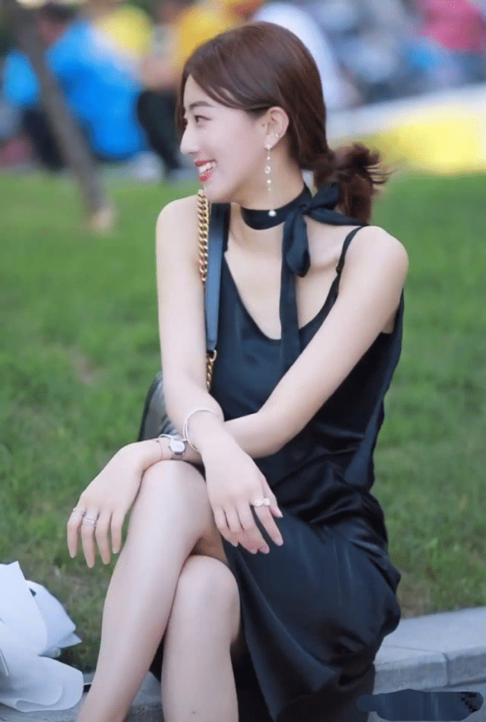 这样的少妇，能做我的对门邻居也是幸福的！-搜狐大视野-搜狐新闻