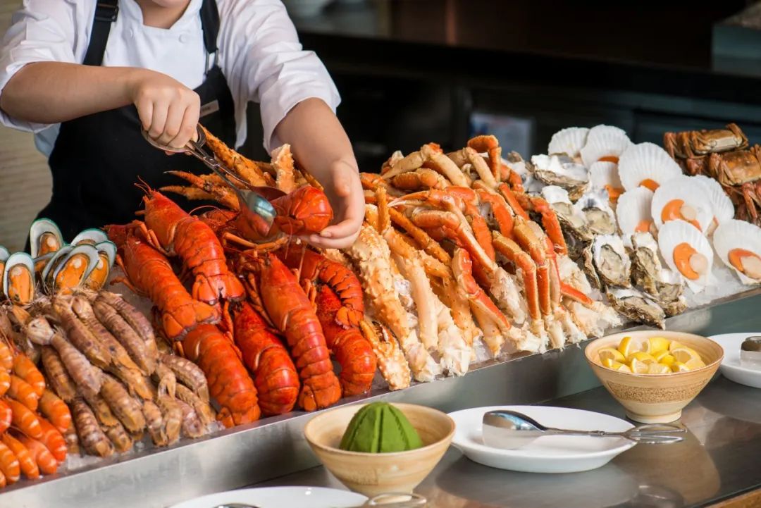 羊毛可薅要出门吃饭了酒店大餐优惠了解一下