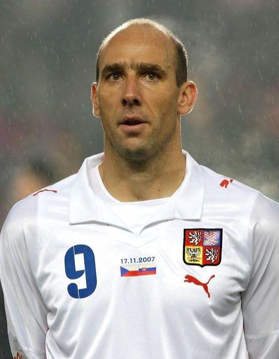 捷克前锋扬-科勒可以说是捷克足球的一个标志,一个标杆人物,国家队