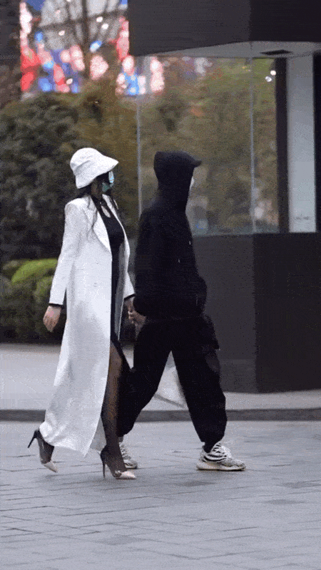 热闹太古里恢复正常营业时间小姐姐都来逛街了