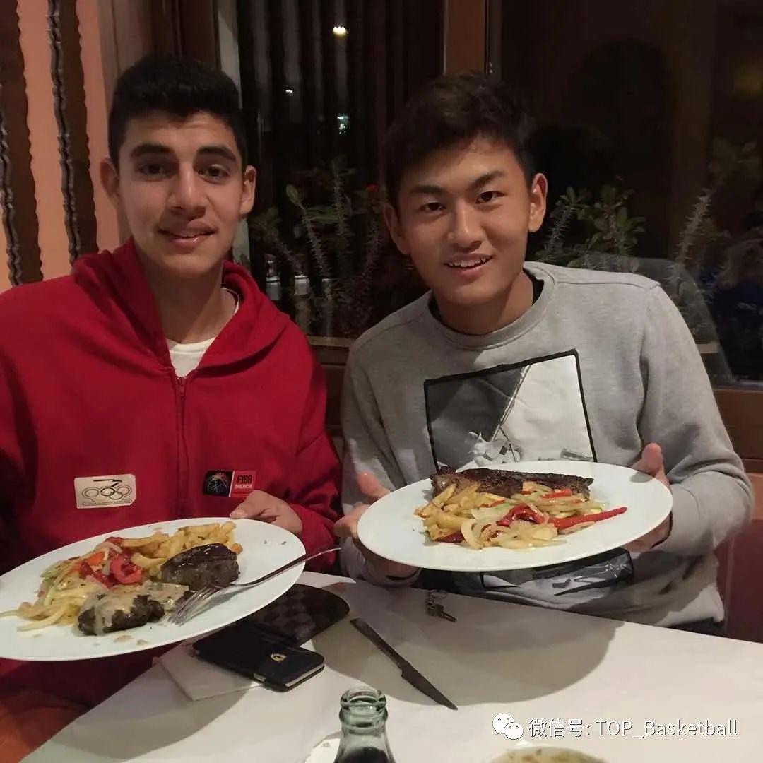 李健康守护热爱敢梦敢征top篮球