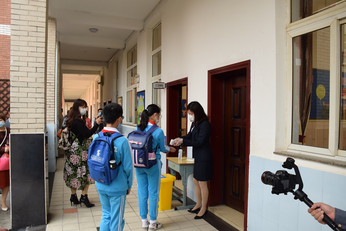 湘潭市岳塘区教育局开展中小学春季开学疫情防控培训与演练