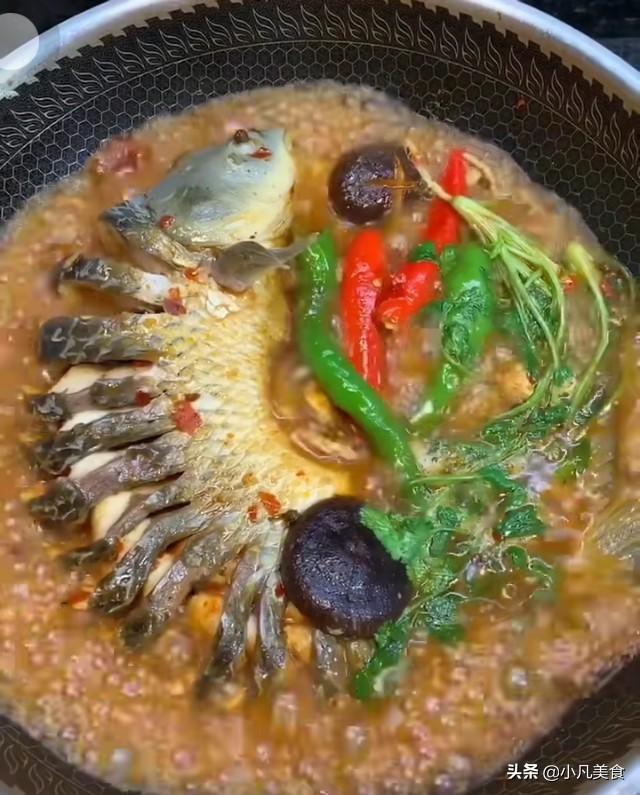 铁锅炖鱼的做法图片