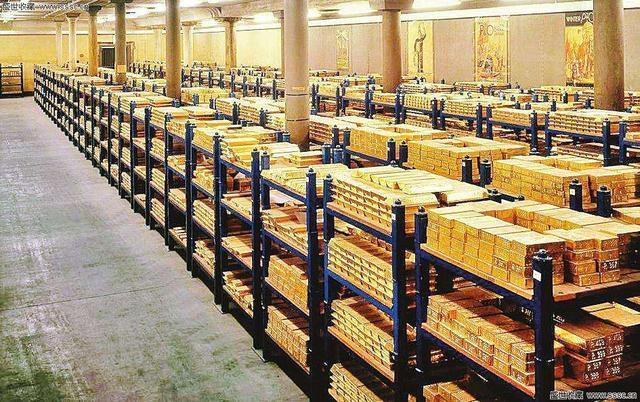 原创二战罕见照片堆积如山的德国金库