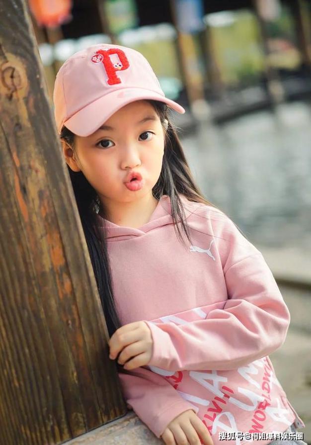 曾被大家说会长残的阿拉蕾,如今长成这样,网友的预言成真了吗?_蒋依依