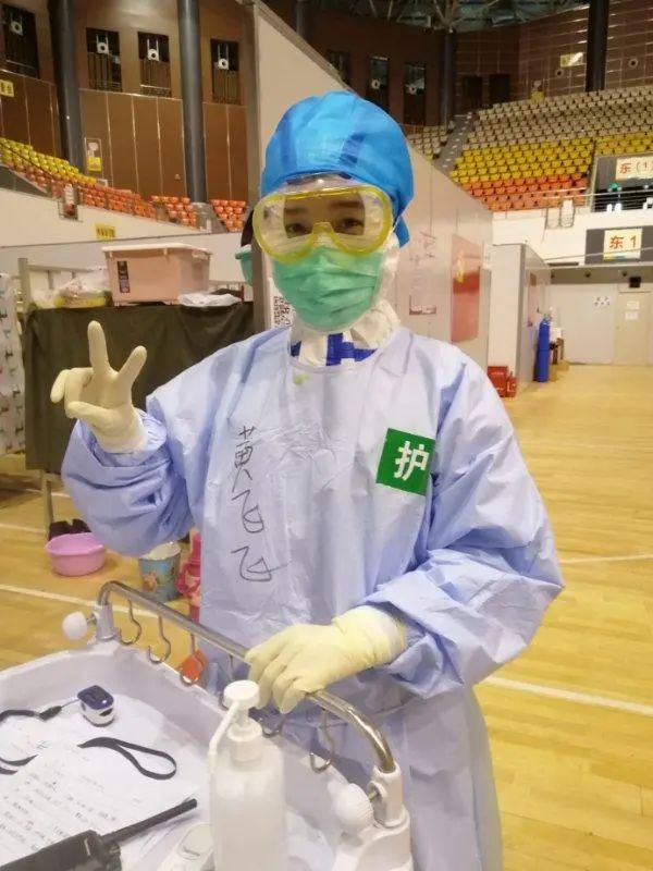 致敬最美逆行者十三记战斗在抗疫一线的河南医学高等专科学校优秀毕业
