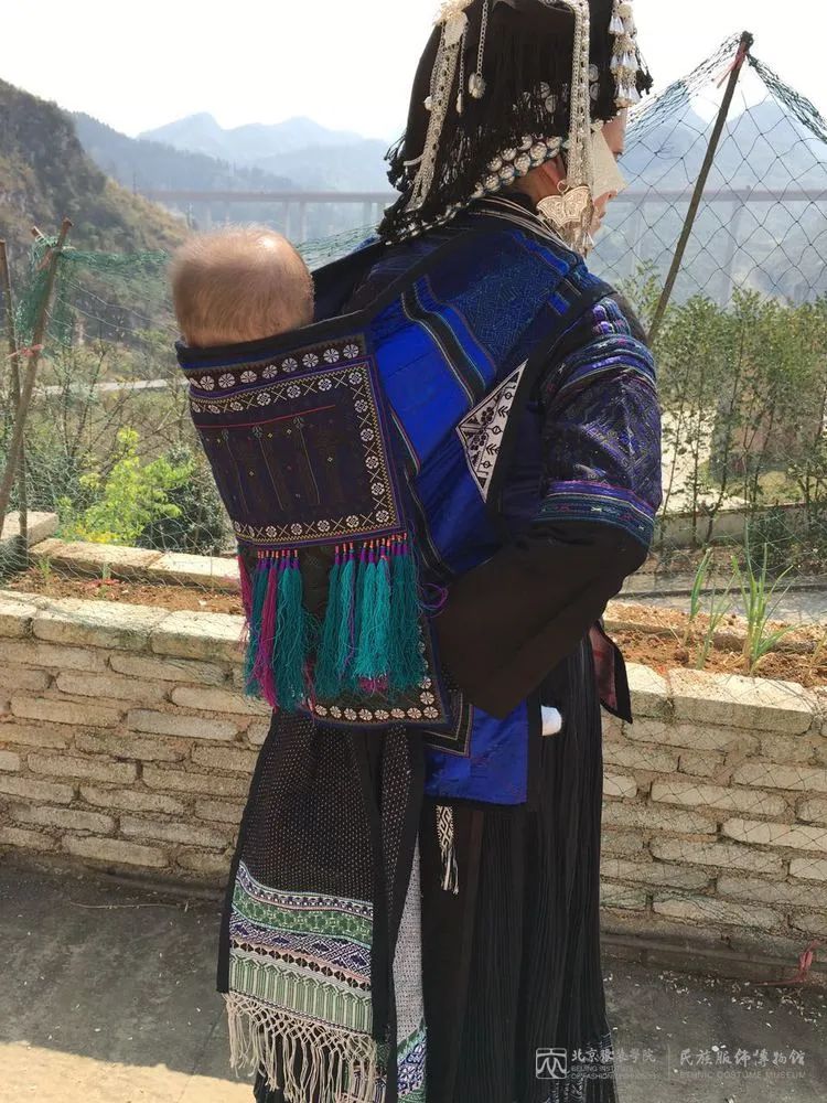 云观展民族服饰博物馆典藏苗族背扇