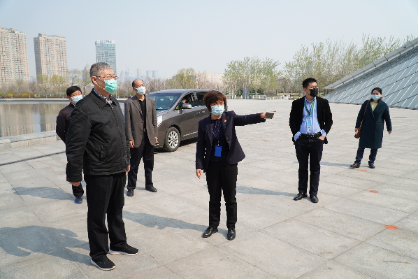 天津市文物局局长徐恒秋检查天津自然博物馆开馆准备和疫情防控工作