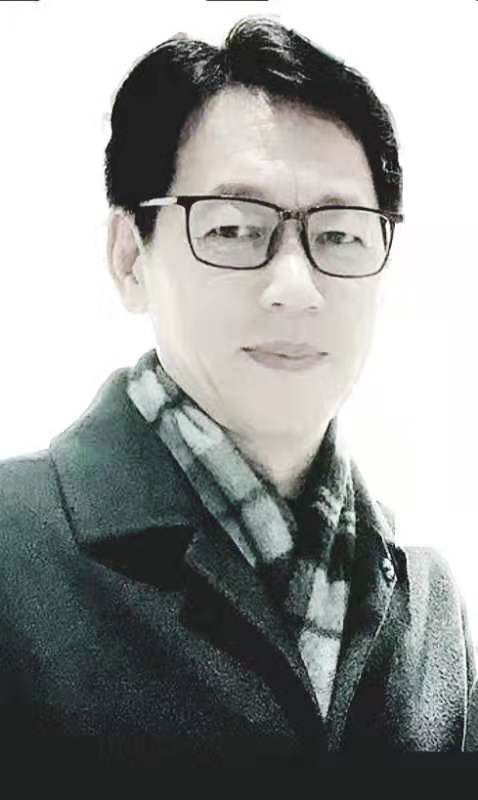 1976年发表处女作.中华诗人协会理事.