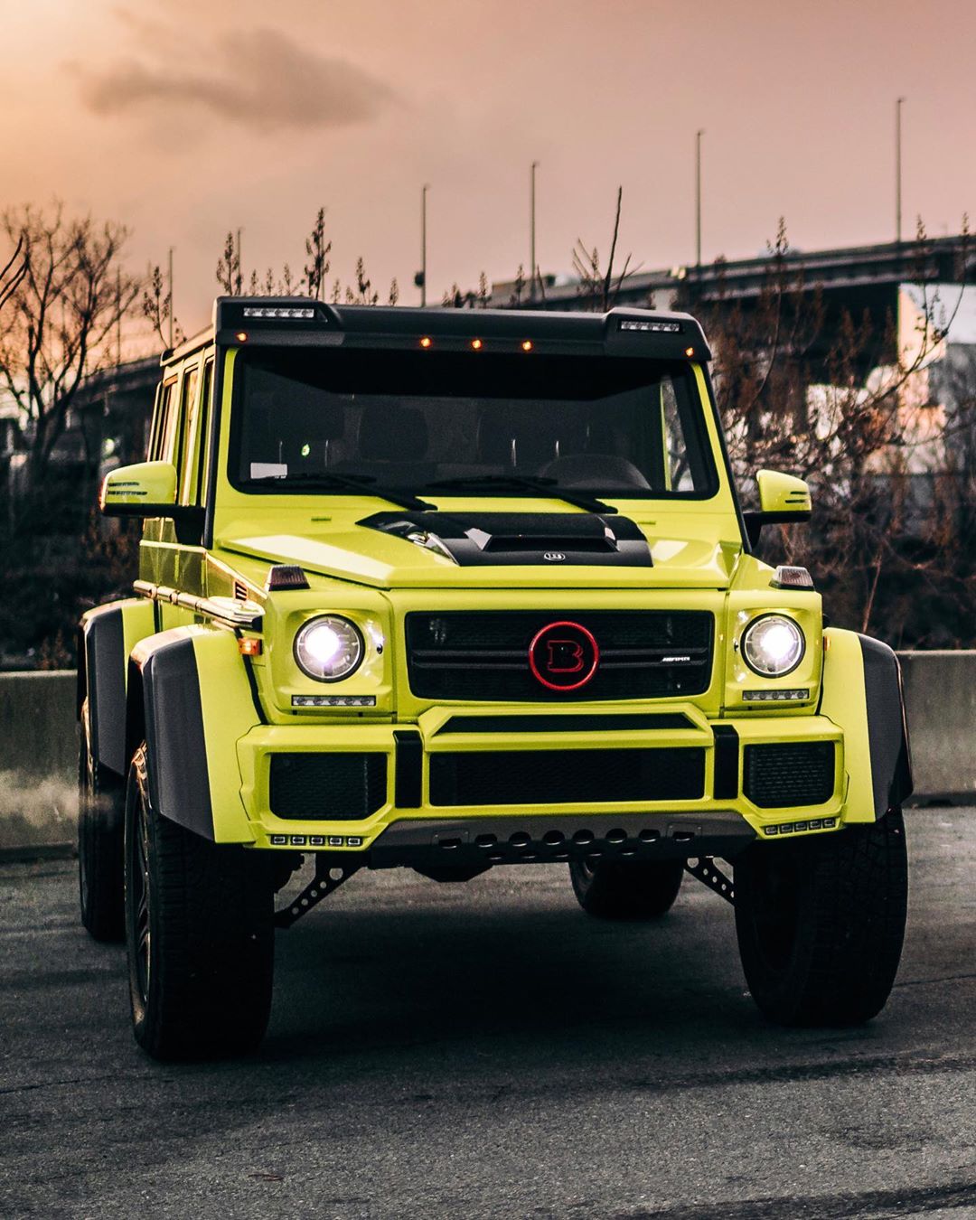 3辆彩色奔驰g5004x4齐聚一堂