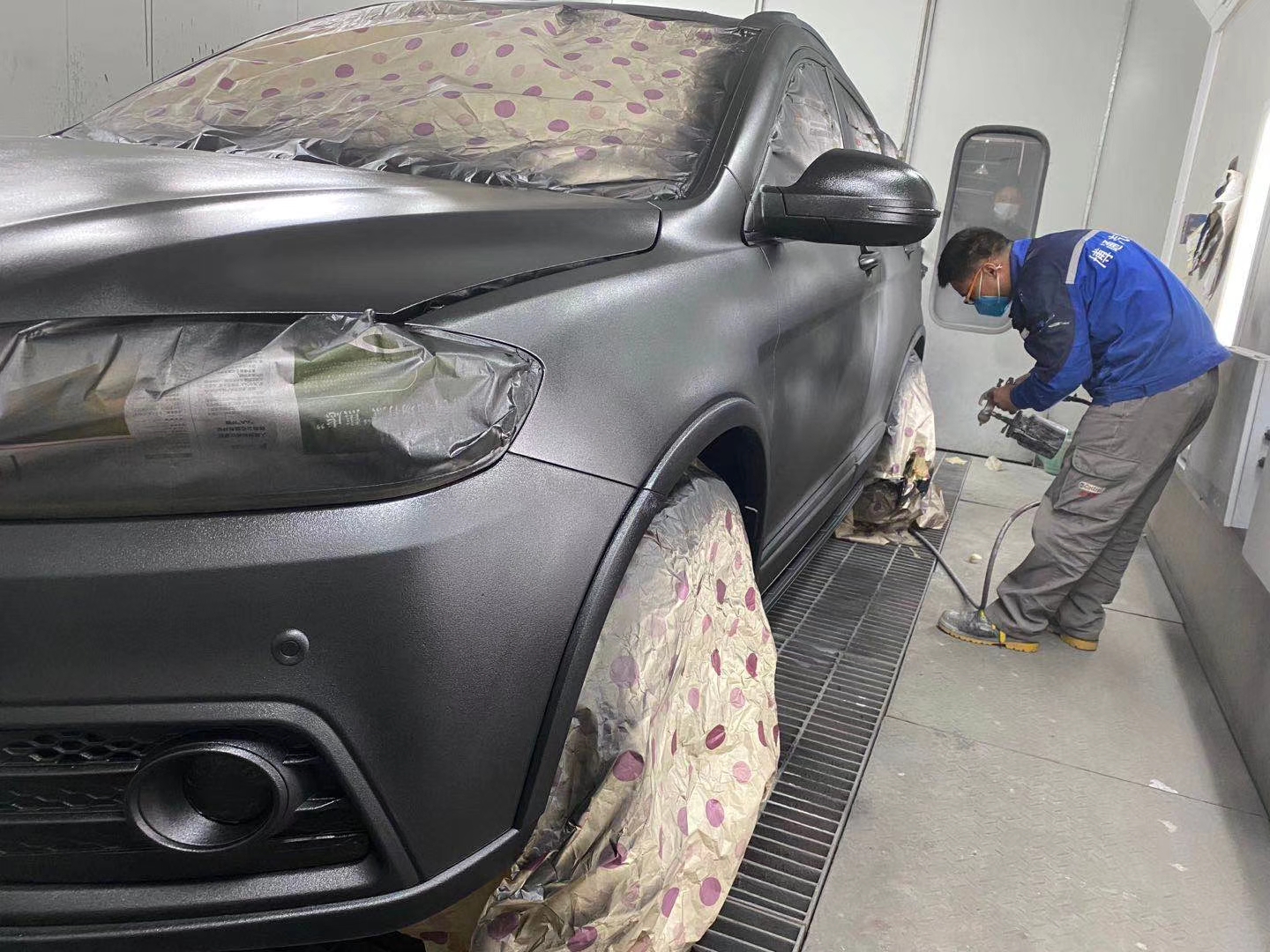 哈佛改色,全车猛禽漆升级防爆装甲,超酷