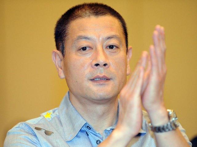 老戏骨巫刚从木匠到演员离婚十几年至今单身60岁无儿无女