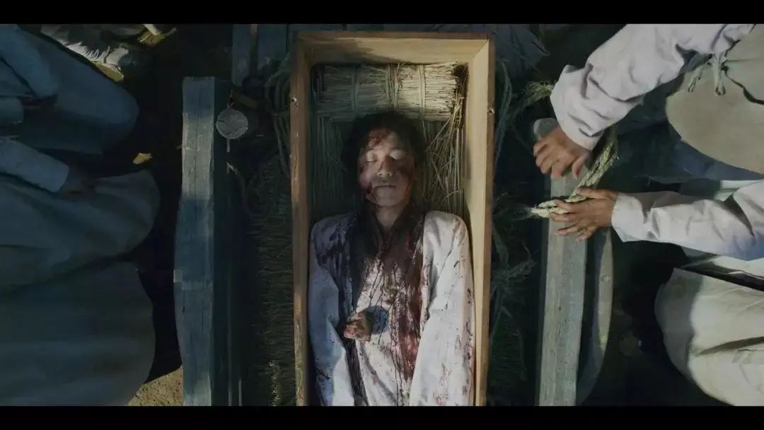 全程高能的丧尸爽剧但结尾却是