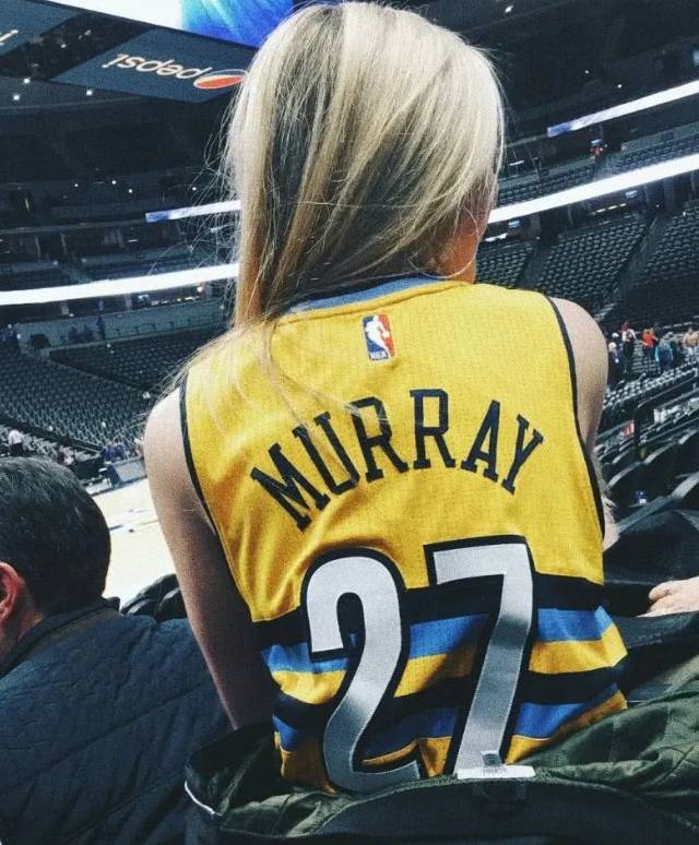 各位球迷朋友们,你觉得这段视频会不会是harper hempel亲自上