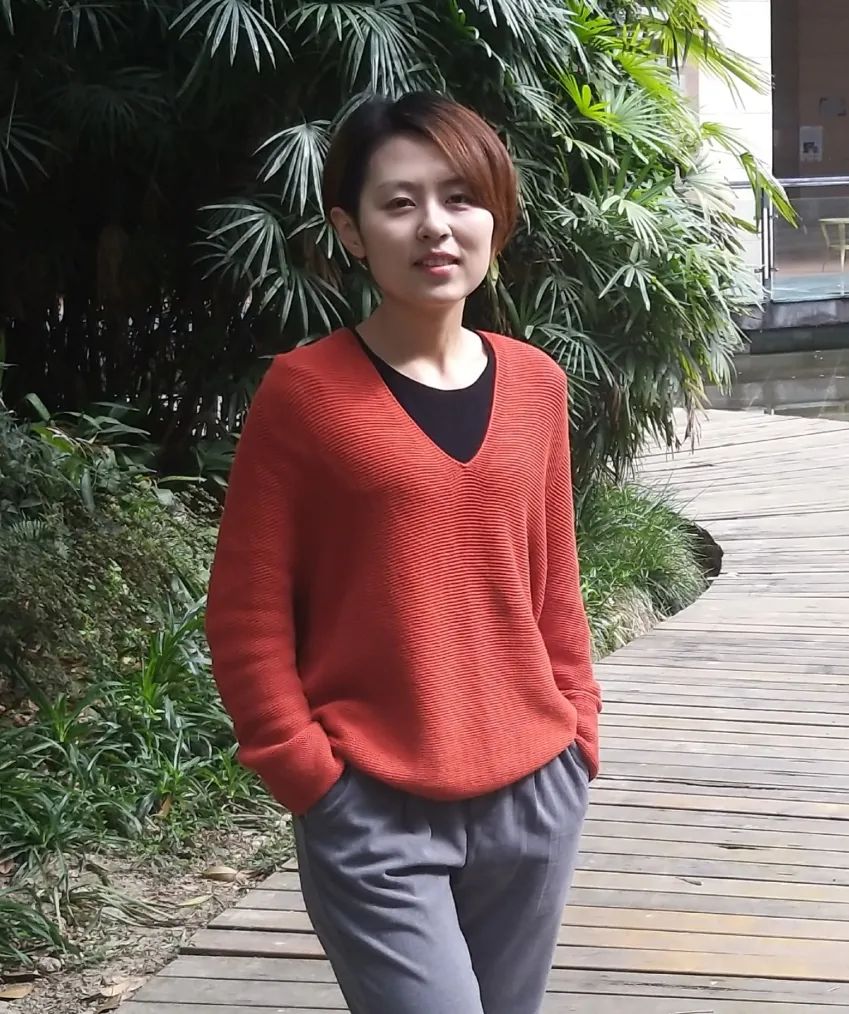 熊婧艺术是描述和幻想