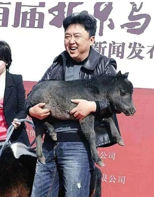 于谦赛马夺冠令土豪都服气他终于玩出了半仙之体