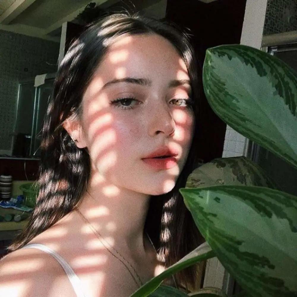 冷艳欧美女头 | 你十九岁时很美,但不是你美,是十九岁美