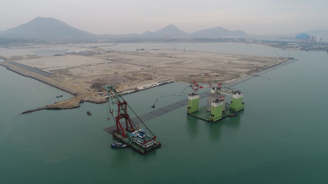 厦门港古雷港区北12泊位工程沉箱安装圆满完成