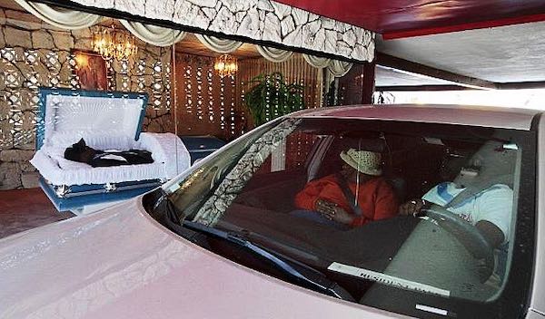 美国人离不开的得来速疫情当前又赢了