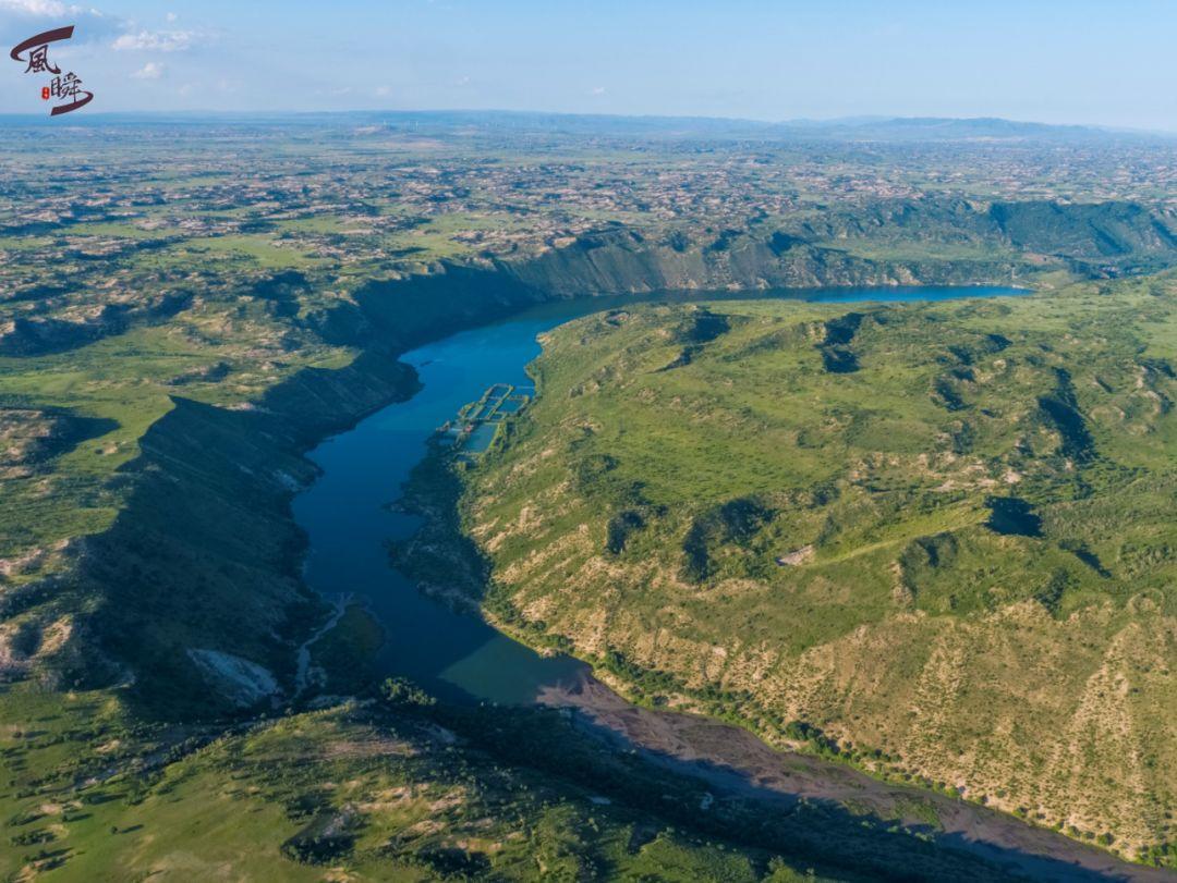 隐藏在沙漠深处的大河源头_西拉