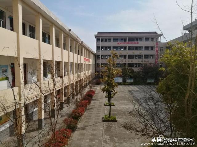 汉中铺镇中学为返校复课准备