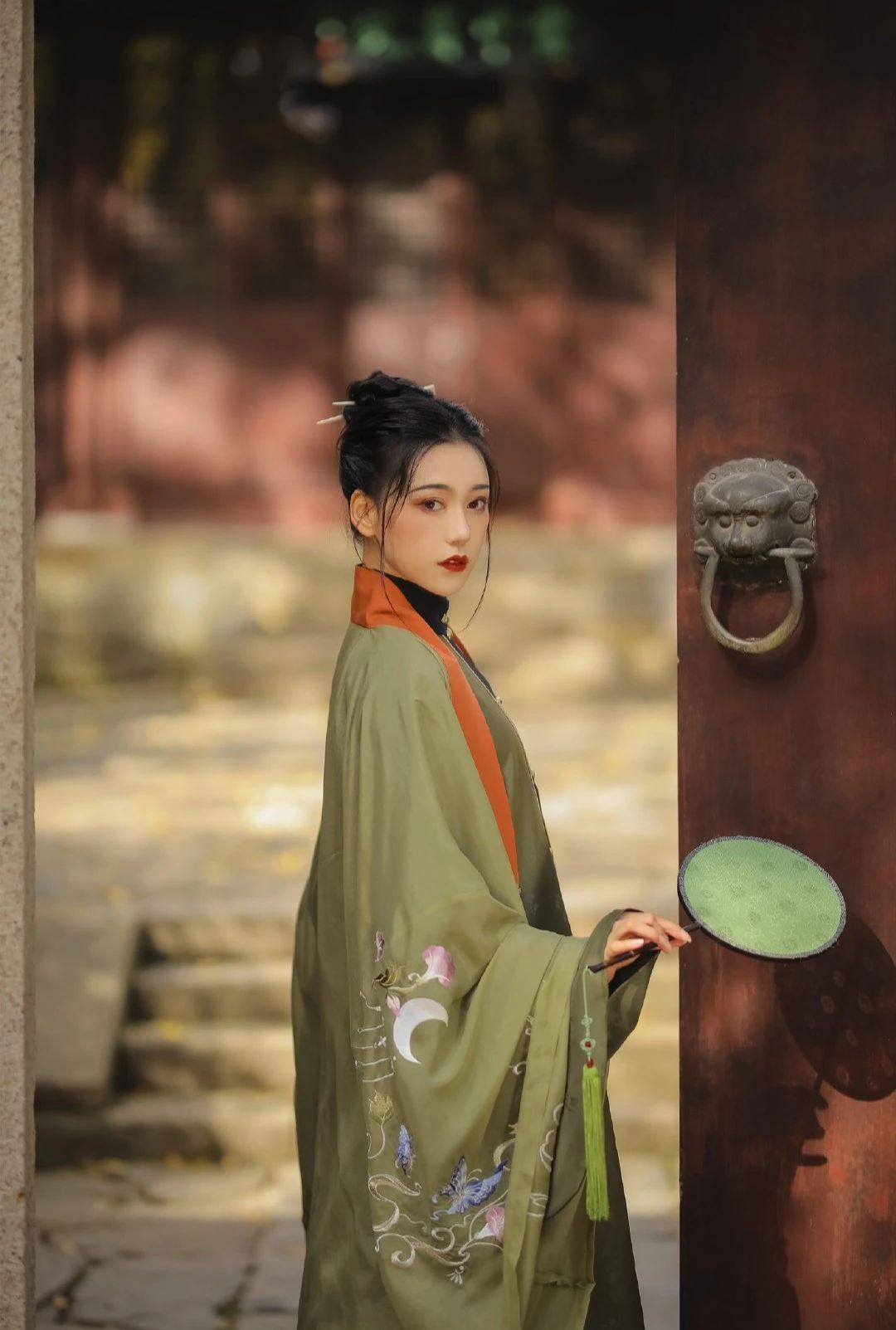 汉服着装日常化,不只是被认为成奇装异服或者cosplay,而是会被认为是