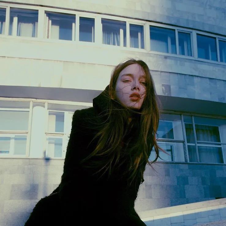 厌世脸怎么就火了,以后请多多板着脸_--sofia