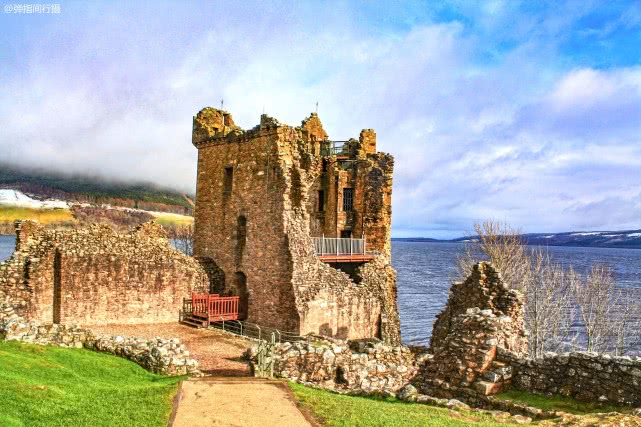 原创英国有座神秘古堡筑于水怪出没的尼斯湖上还曾是军事堡垒