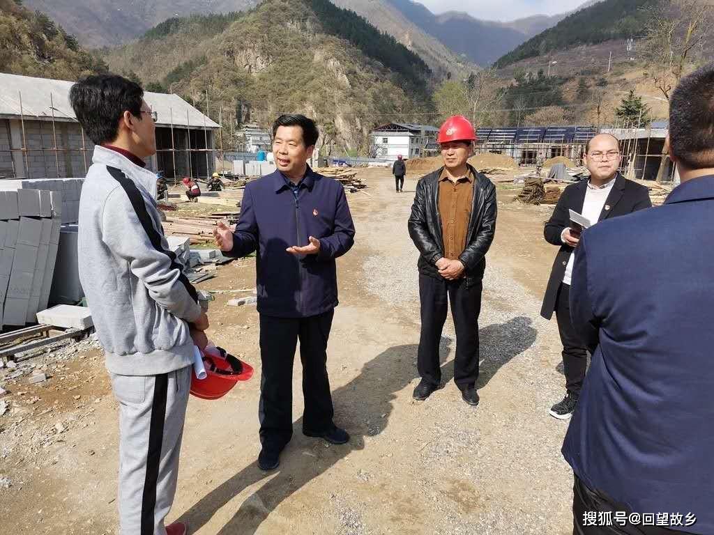 王清华深入汤河乡调研