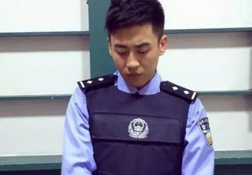 易烊千玺警服图片