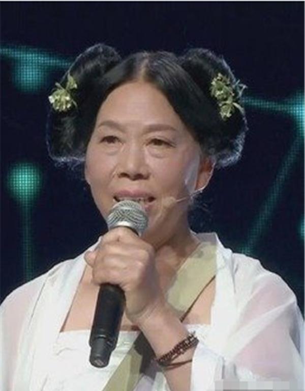 西游降魔撒花婆婆出车祸60多岁躺医院仍在观察儿媳报平安