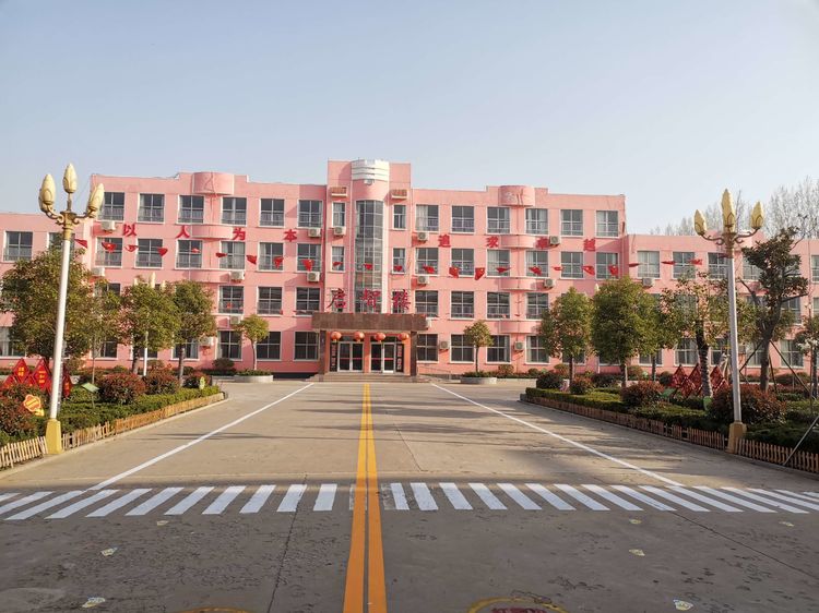 抗击疫情未雨绸缪静待花开临沂朱陈小学一二年级开展疫情防控演练