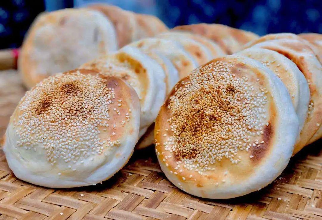 就已勾起胃里的馋虫还有数不尽的非遗名吃……热乎乎的许昌热豆腐汤汁