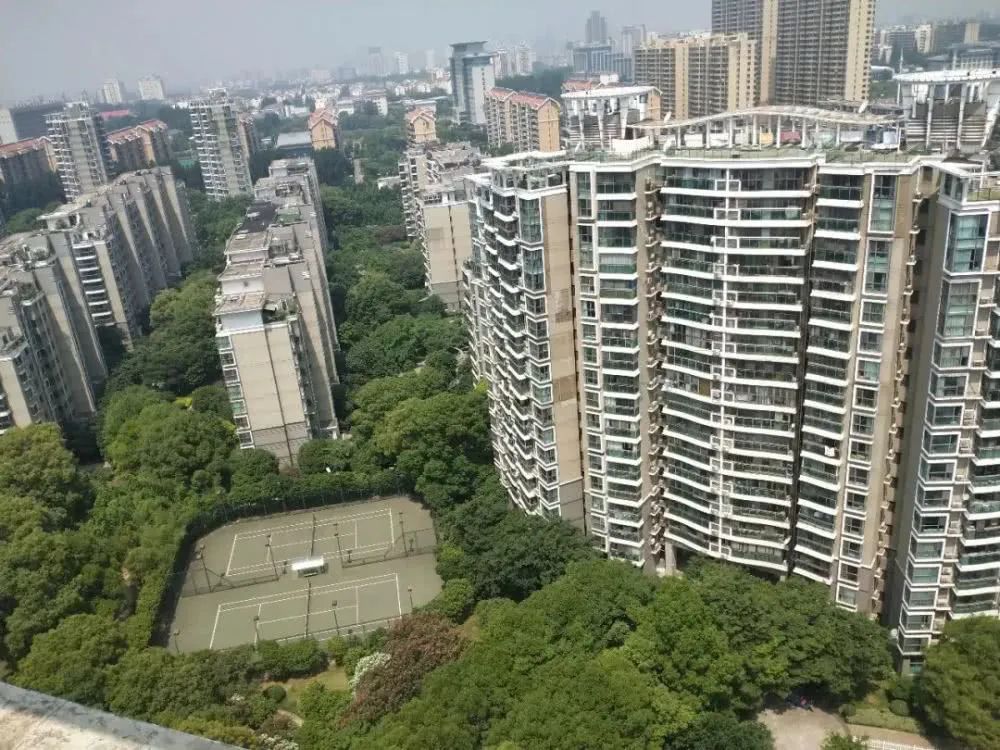 银城东苑此外,钟山花园城,钟鼎山庄,五矿晏山居等小区,房价基本维持在