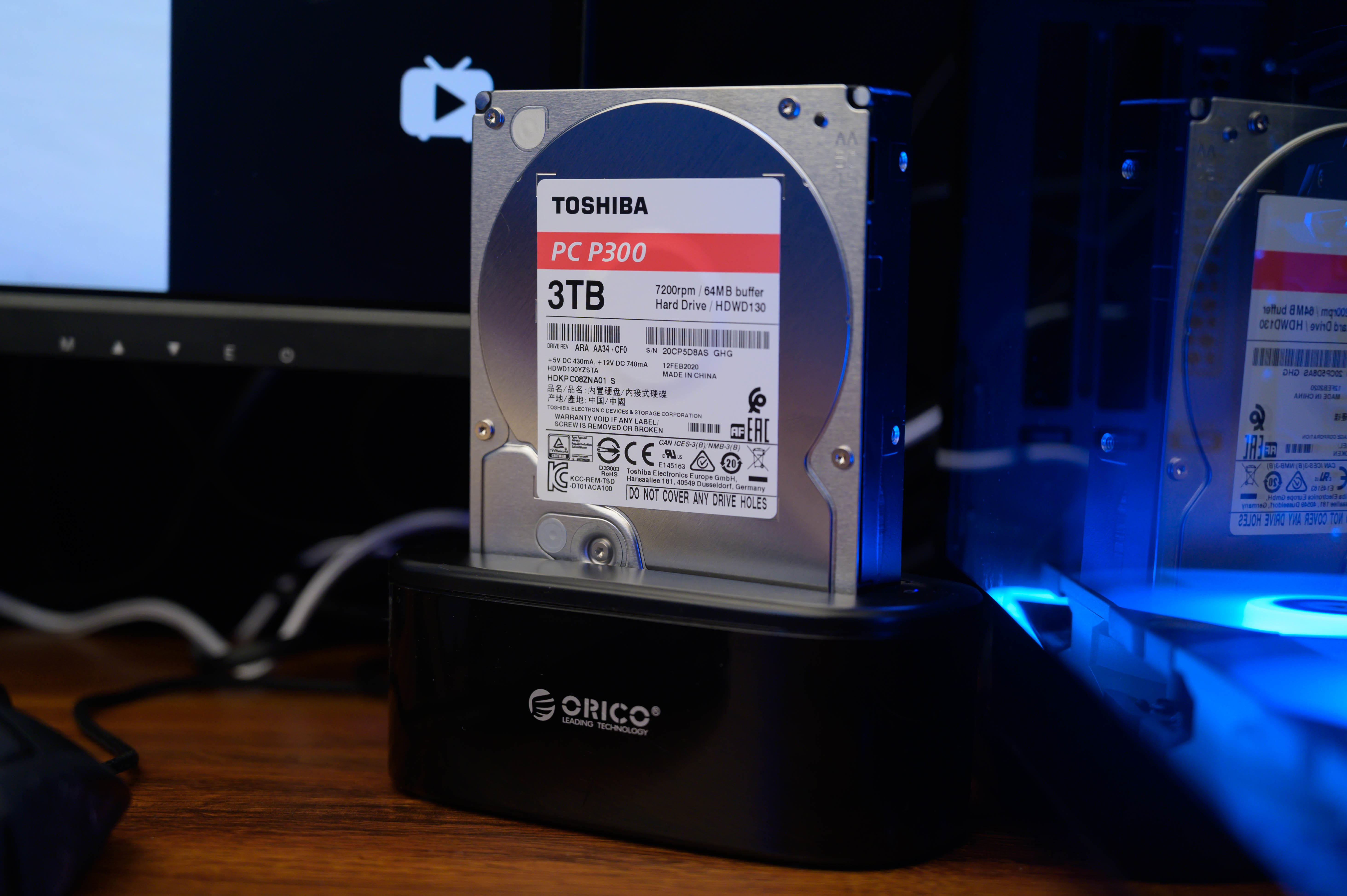 打造私人数据库高性能台式机机械硬盘东芝p300