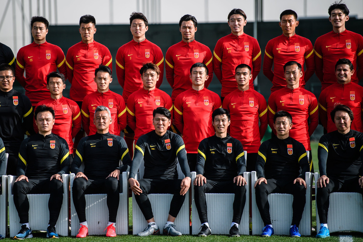 原创揭秘国足球衣号码中场双核低调选号6号10号令人意外