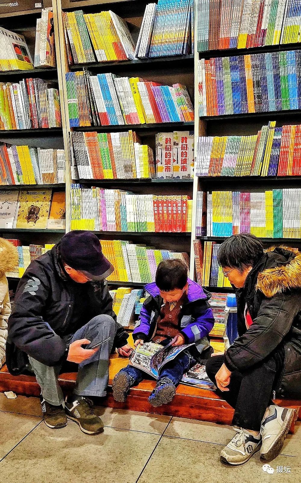 作品名称:《陪读》作品名称:《一束迎春花》摄影:路.绿.