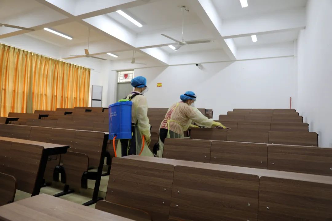 舆情监测,消杀工作,开展疑似病例活动史,接触史调查,校医务室对疑似