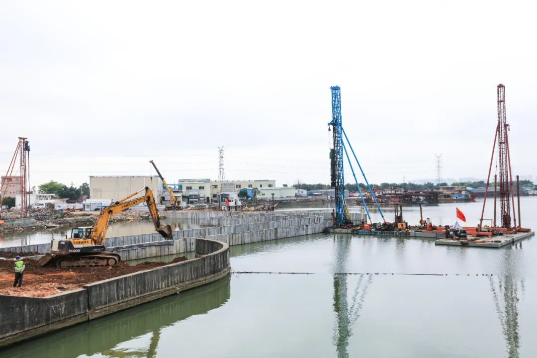 狠抓备汛度汛工作根据全区在建水利工程的实际情况斗门区的水利部门