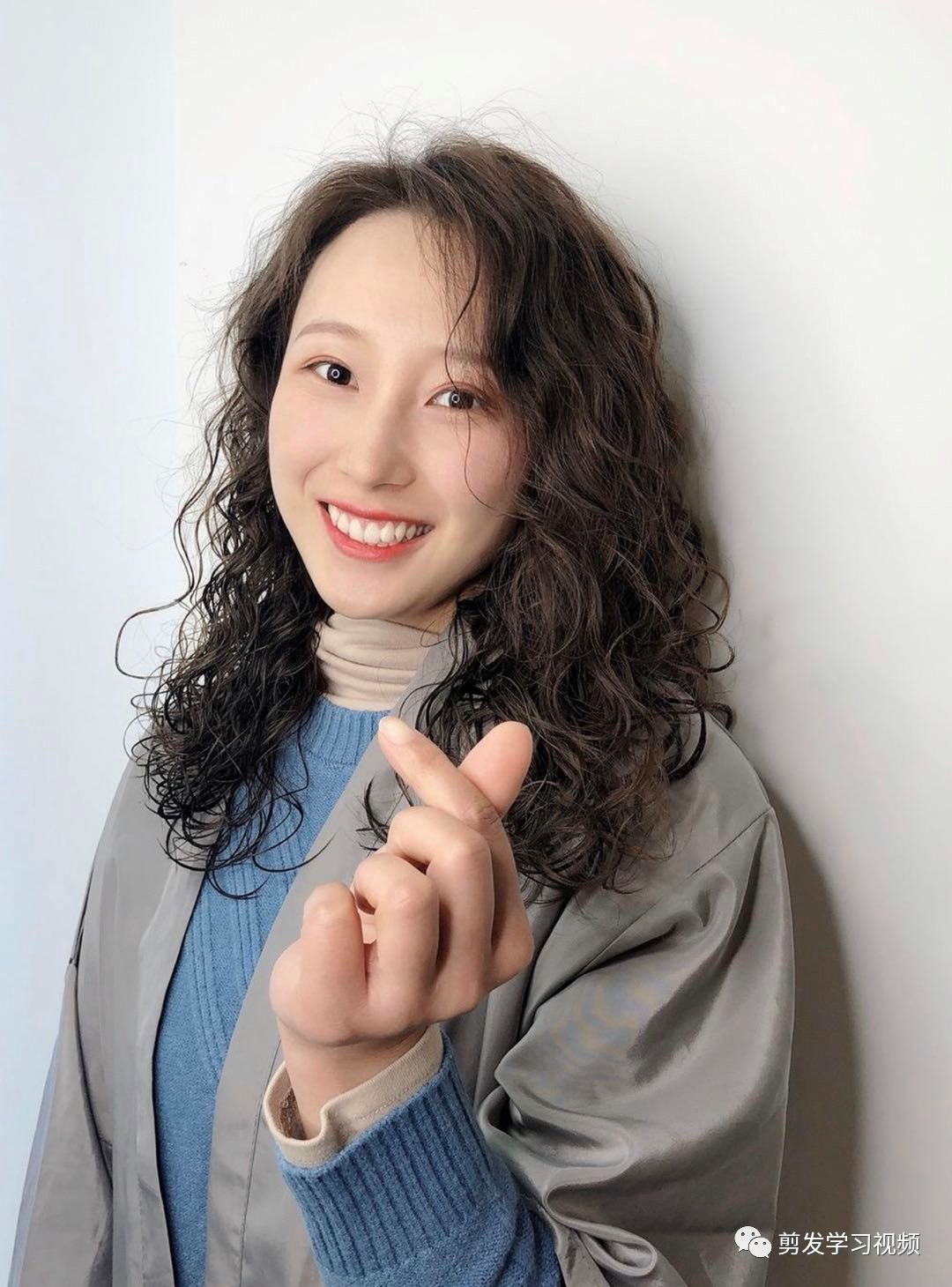 2020年春天流行发型羊毛卷依旧稳坐第一名