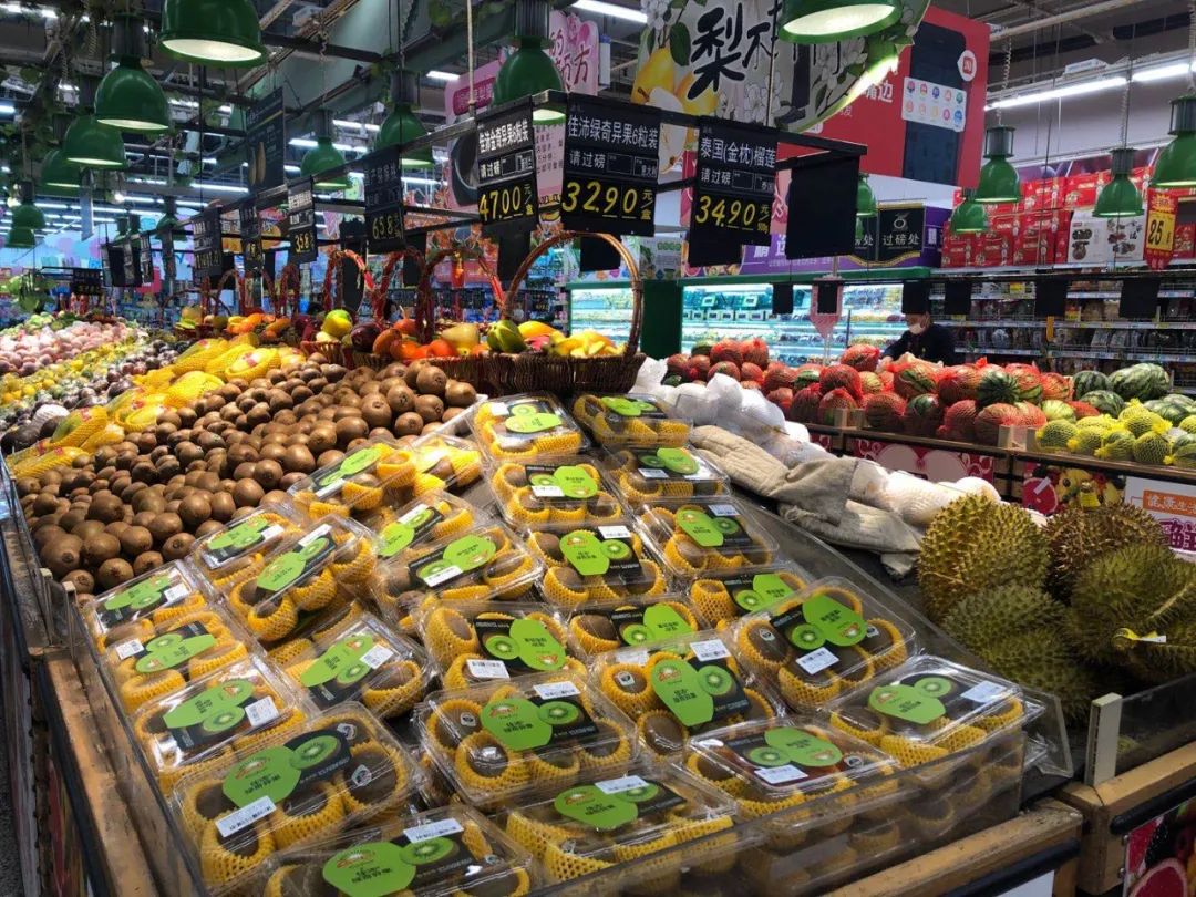 水果区以下是2020年春季大润发陈列欣赏图,可参考