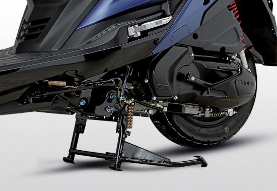 不足万元踏板usr125,电喷碟刹,油耗2.09l,6.5l油箱续航311公里