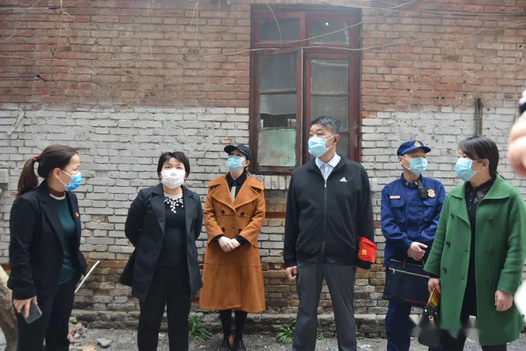 红旗区政府常务副区长李进带队多部门联动强抓居民住宅小区消防安全