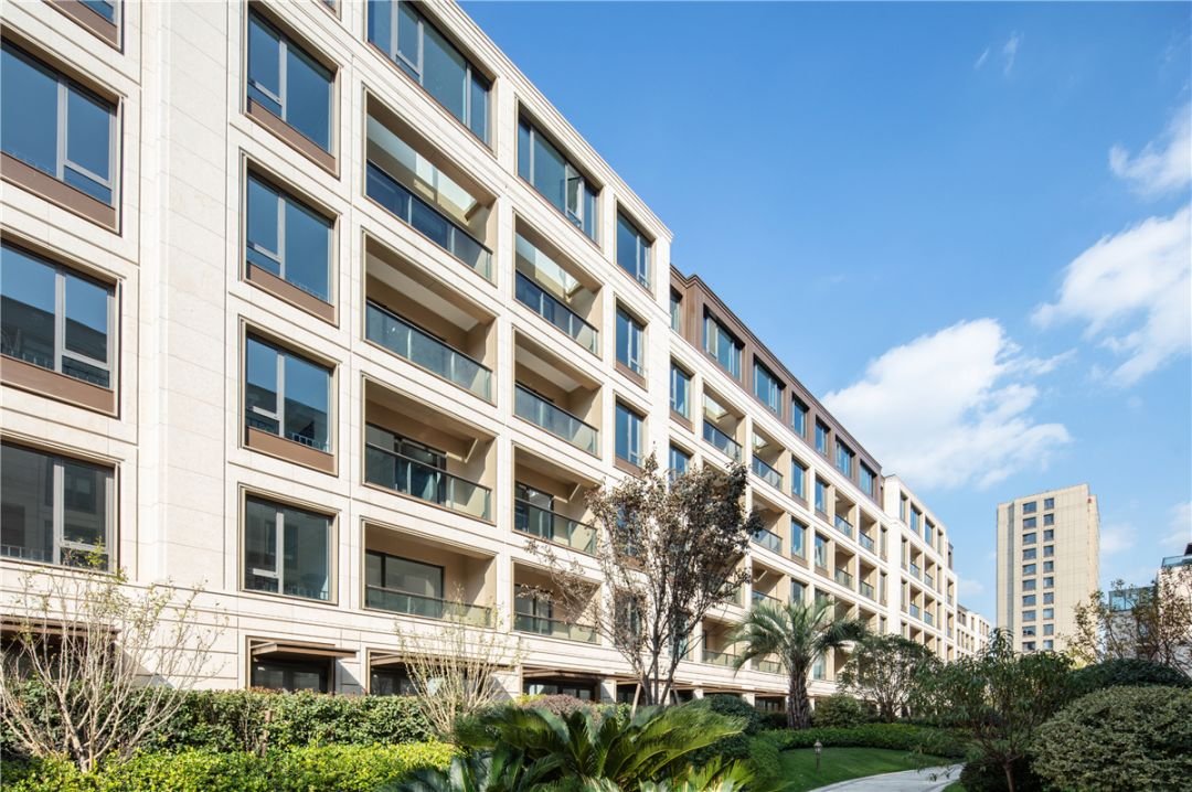 如今千万内住进市区大别墅,竟然不用做梦就能实现,滨江公园壹号的出现